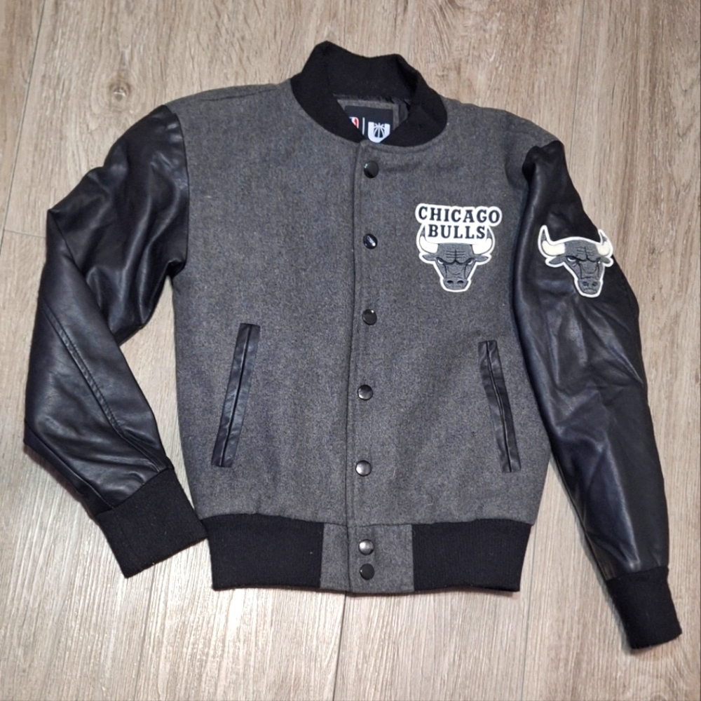 Chicago Bulls NBA Varsity Y2K Jacket Boys/ Girls size 8 Wool Faux Leather